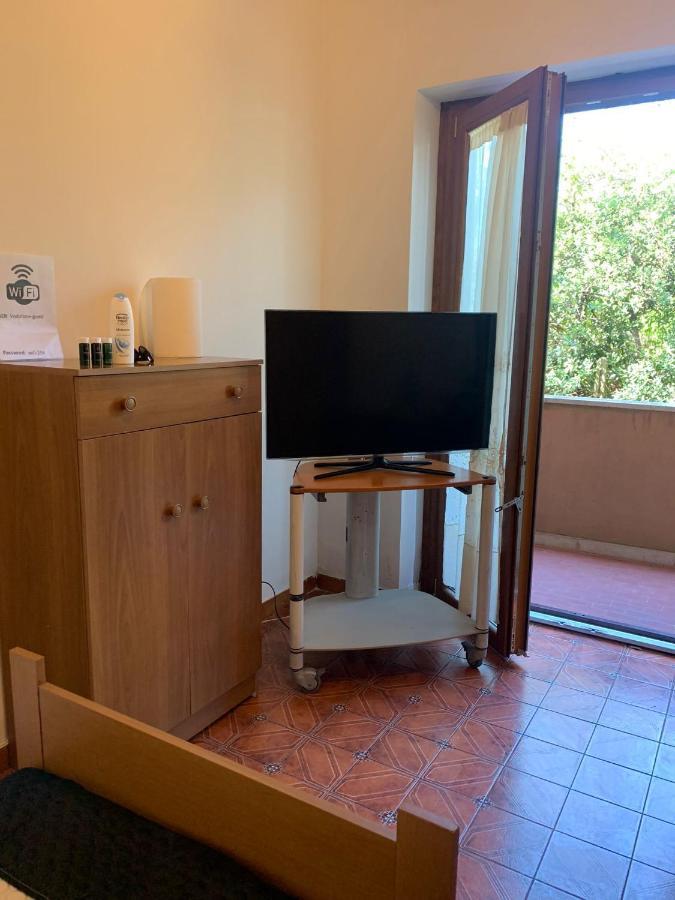 Castel Di Leva House Guest house *