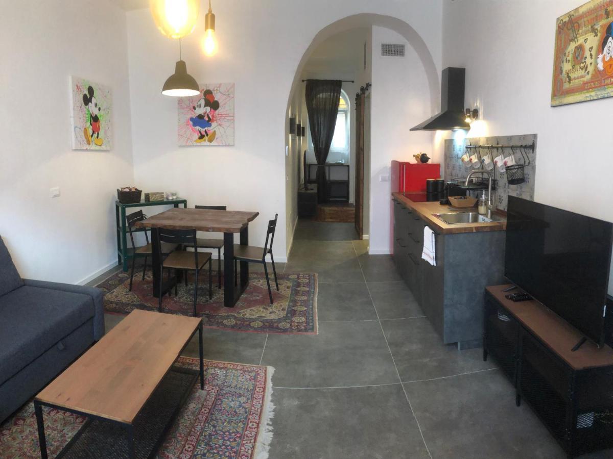 In Trast Ii Rome