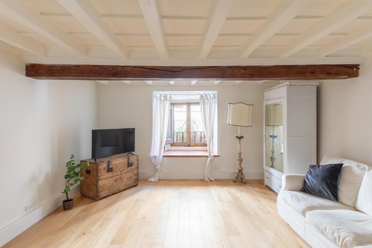 Iflat Elegant In Historical Building Apartment Rome