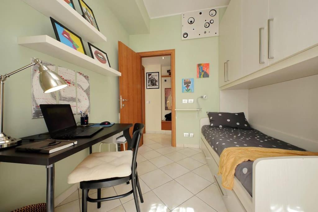 Relax Rome: Balcony Flat Near Gemelli Station *