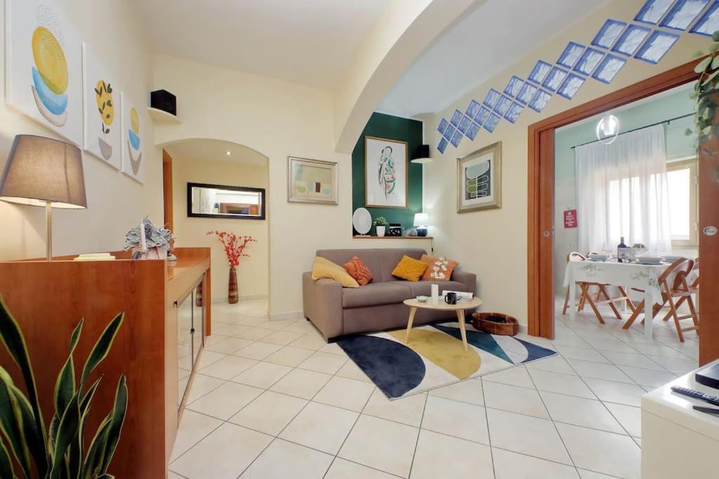 Relax Rome: Balcony Flat Near Gemelli Station Apartment Rome