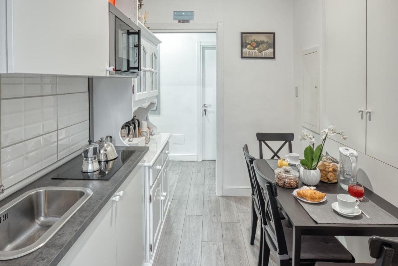 Guest house Rhome *