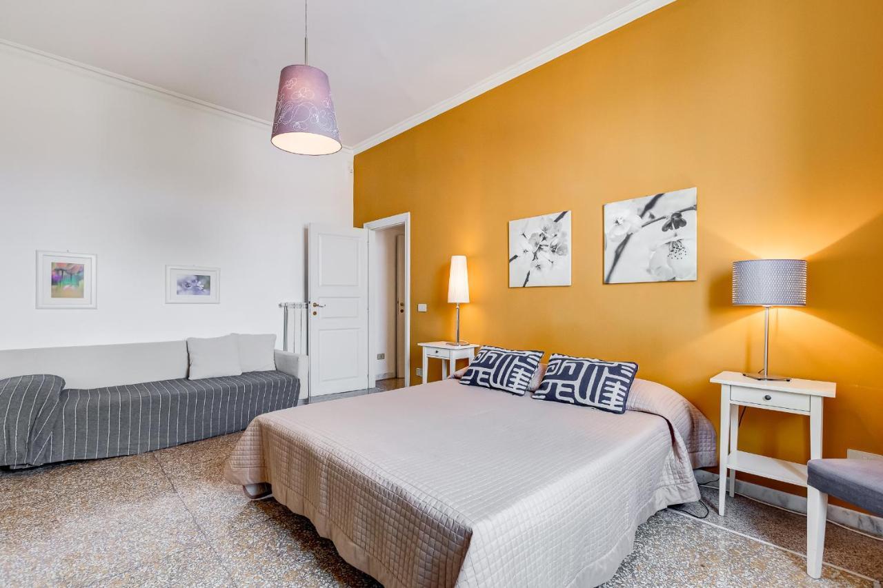 San Pietro 3 E Bagno In Camera Apartment