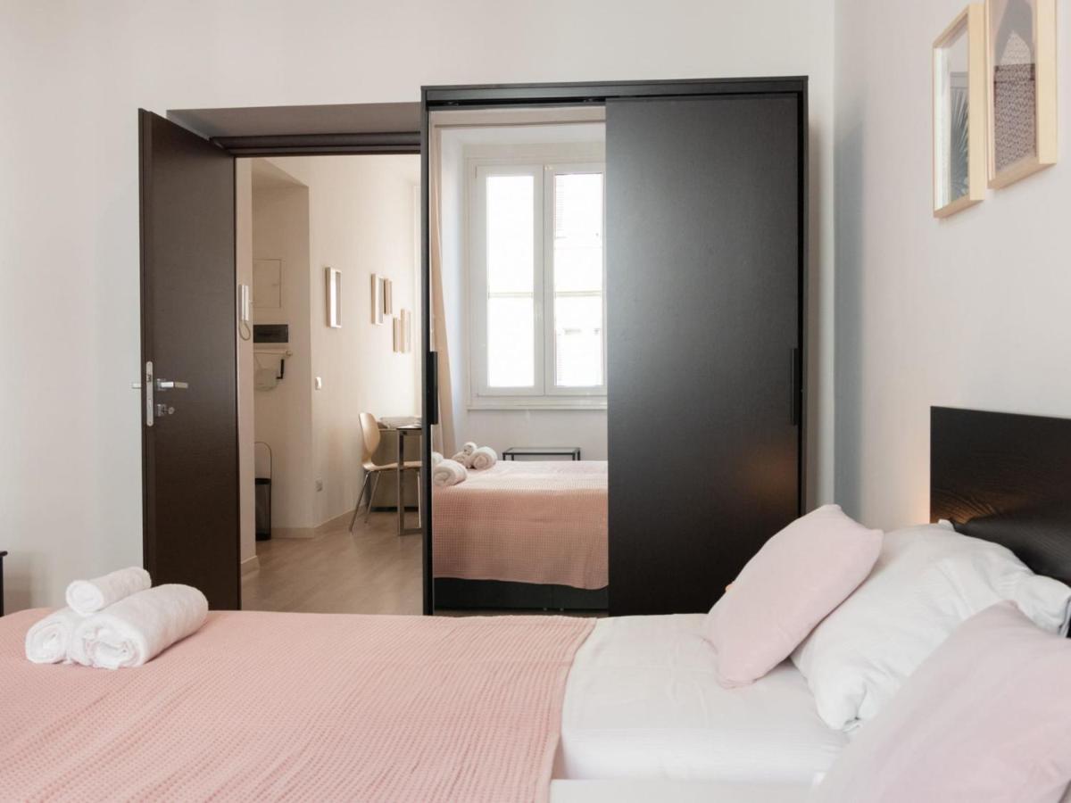 The Rent - Spacious Near Termini Station Apartment *