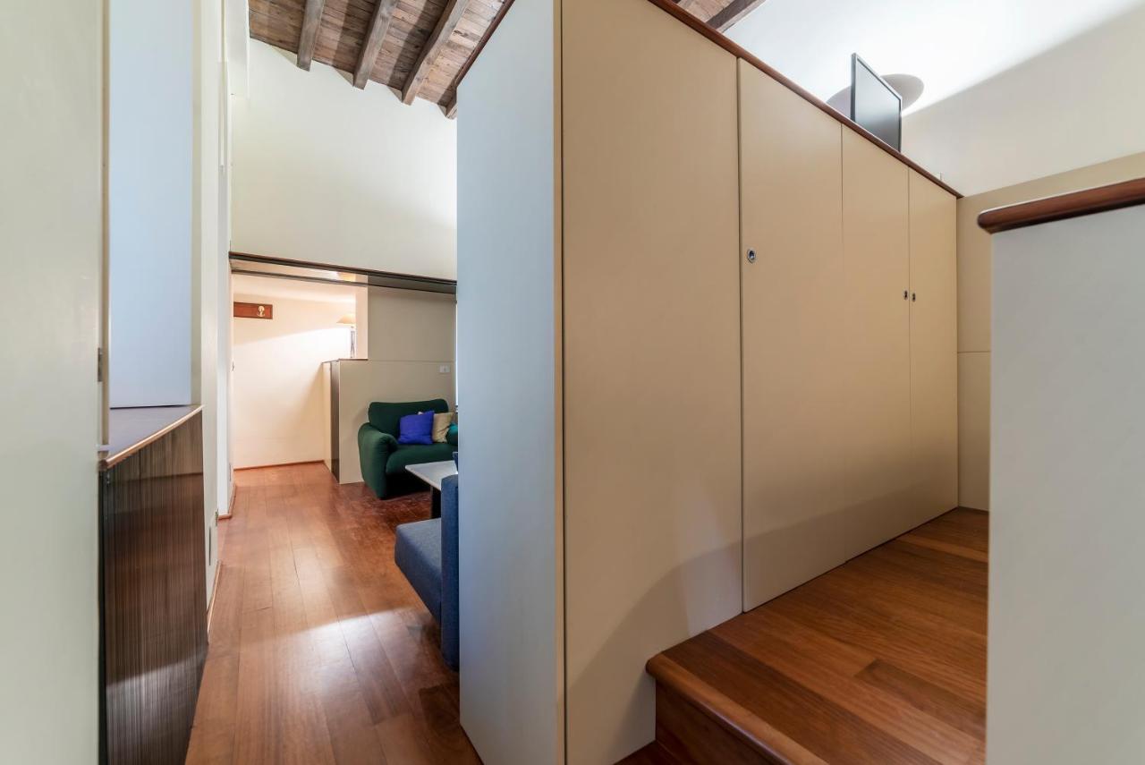 Apartment Montecitorio And Via Condotti Rome