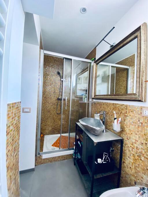 Industrial Loft Nella Periferia Di Apartment