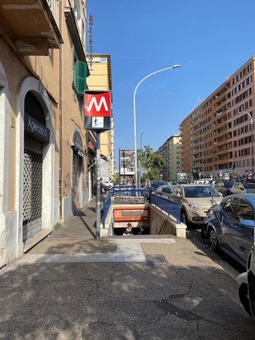 Appartamento Luminoso Monolocale A 2 Passi Dalla Metro A Roma