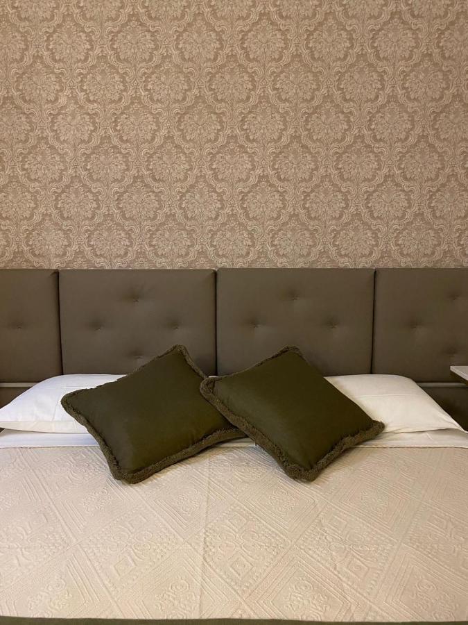 Guest house Condotti 2*