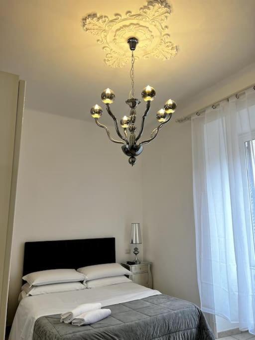 Virginia - Stazione Termini Apartment Rome