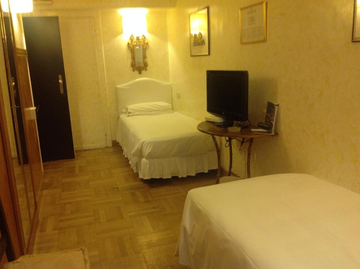Hotel Fontana 3*
