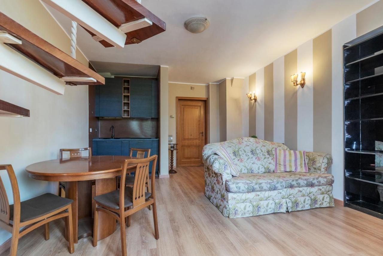 Apartment Roomy&cozy With Shared Terrace Rome
