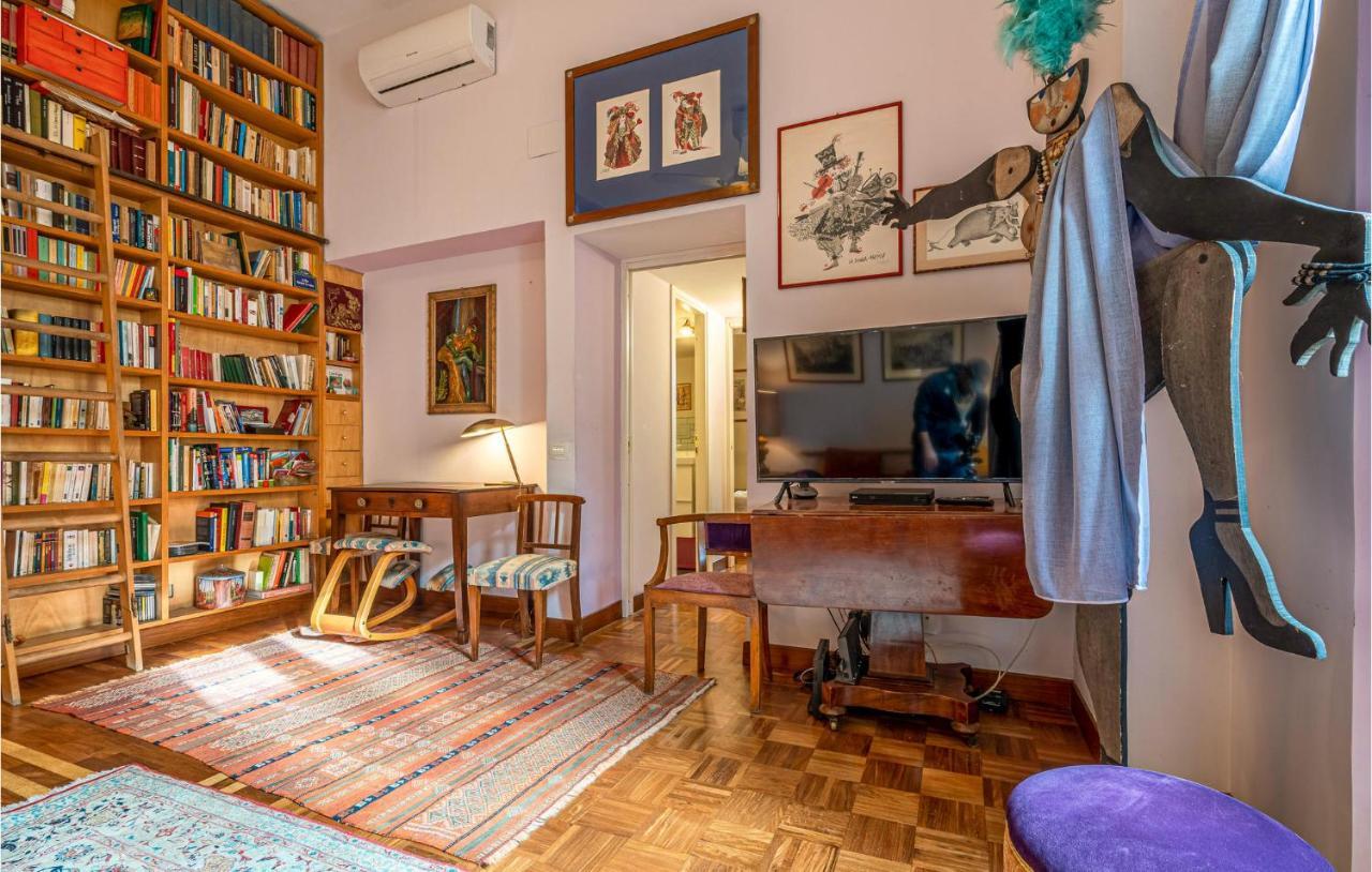 Apartment Amazing In With Wifi And 2 Bedrooms Rome