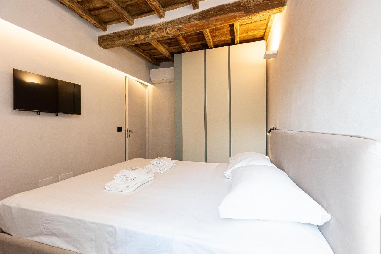 Coronari-rental In Apartment