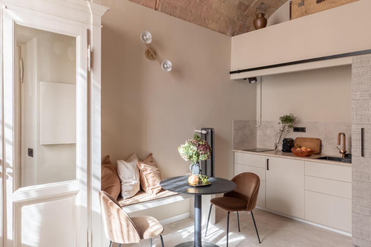 Iflat Luxury And In The Heart Of Trastevere Rome