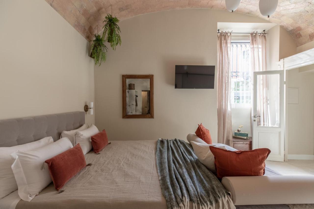 Iflat Luxury And In The Heart Of Trastevere Apartment *