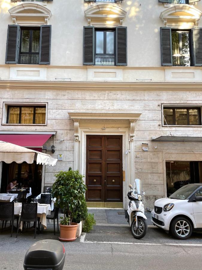 Apartment Aurora House - Accogliente A Barberini Rome