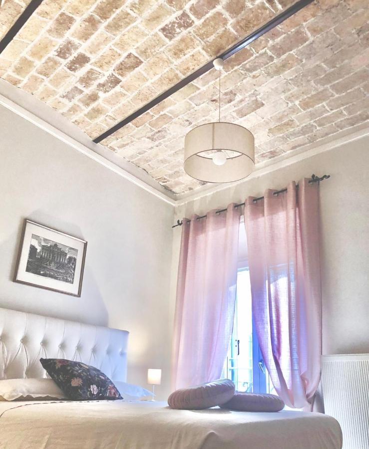 Luce Al Pantheon Apartment