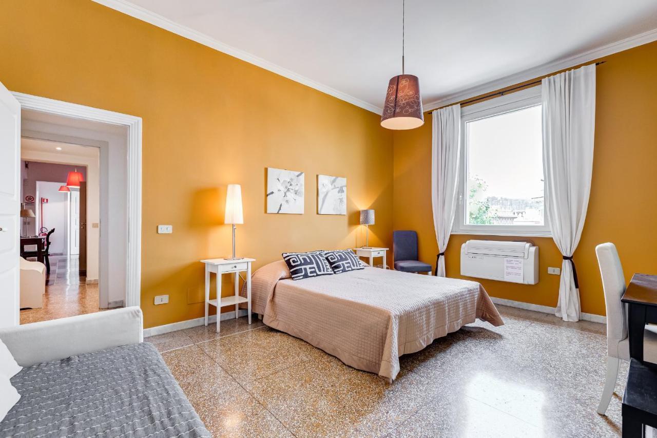 San Pietro 3 E Bagno In Camera Apartment