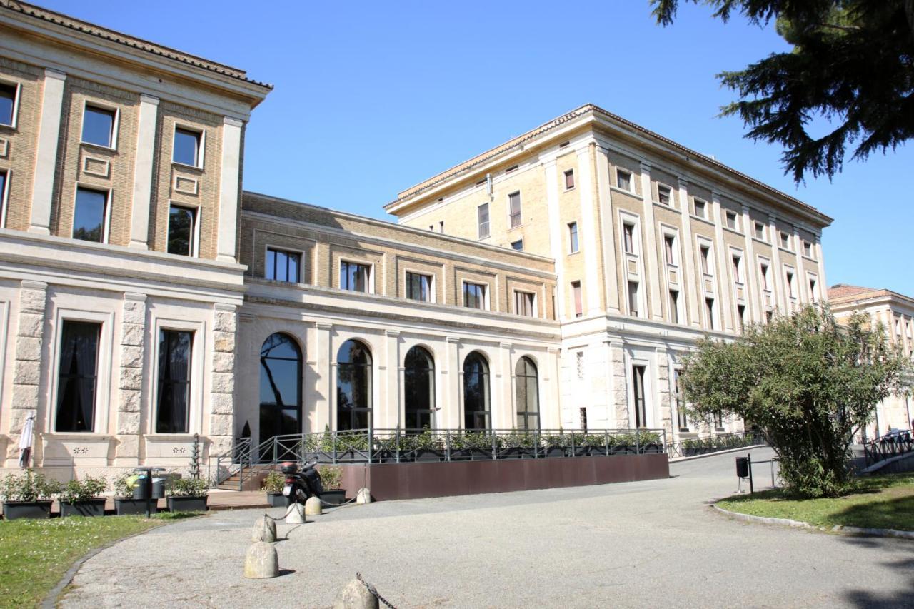Th - Carpegna Palace 4* Rome