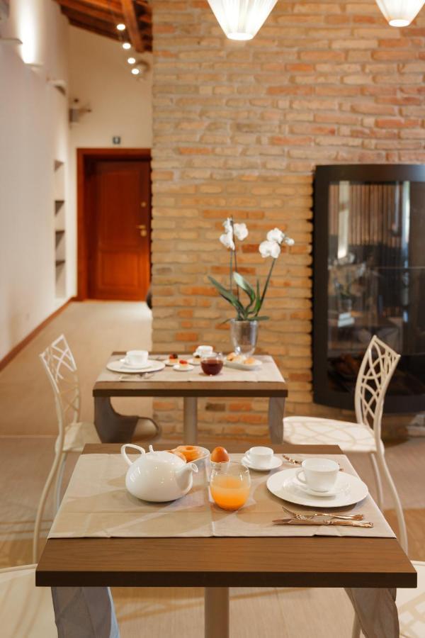 Hotel The Place 217 Rome