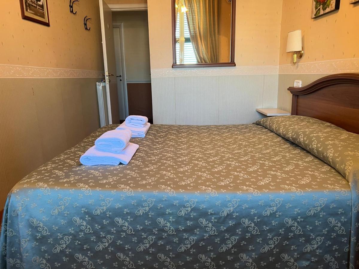 San Michele A Porta Pia Bed & Breakfast 3*