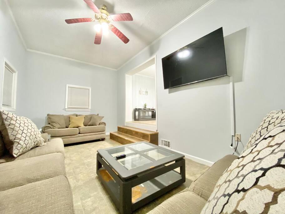 The Harrison - 3 Bedroom Gem - Smart Tvs Holiday home Rome