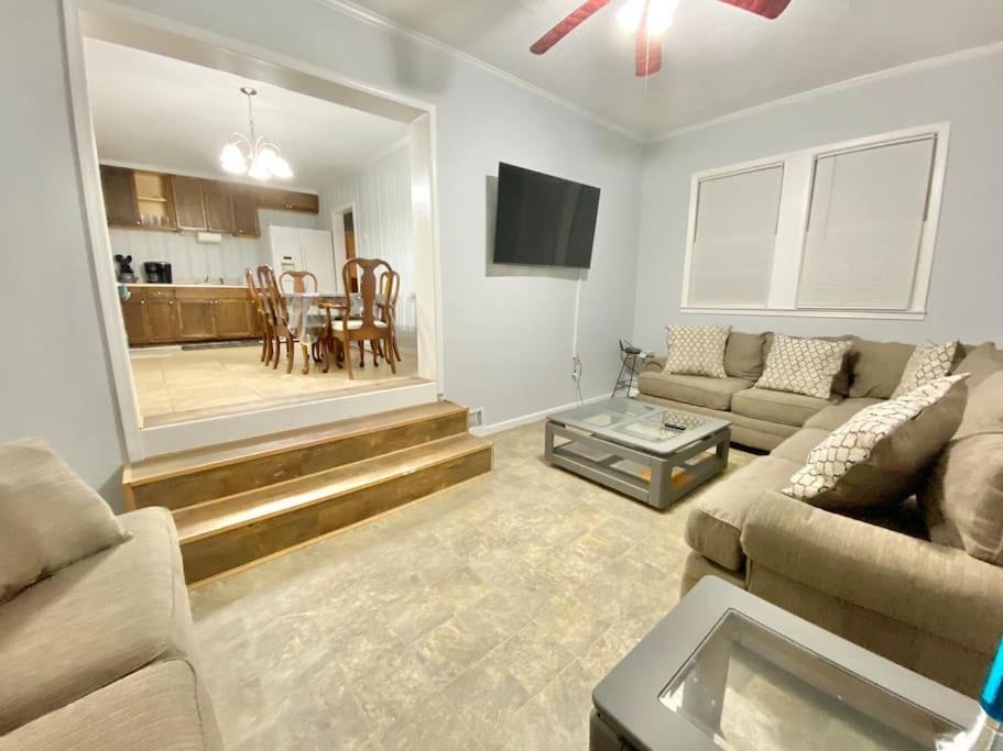 The Harrison - 3 Bedroom Gem - Smart Tvs Holiday home Rome