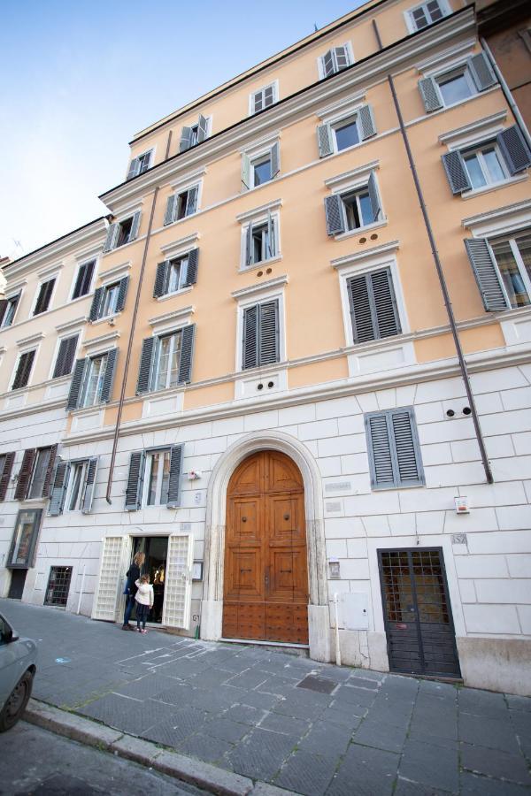Design Closed To Santa Maria Maggiore *