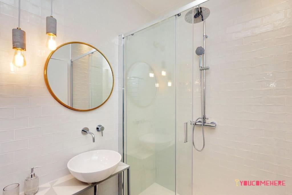 Ych-renovated And Design Flat Close To The Center Rome