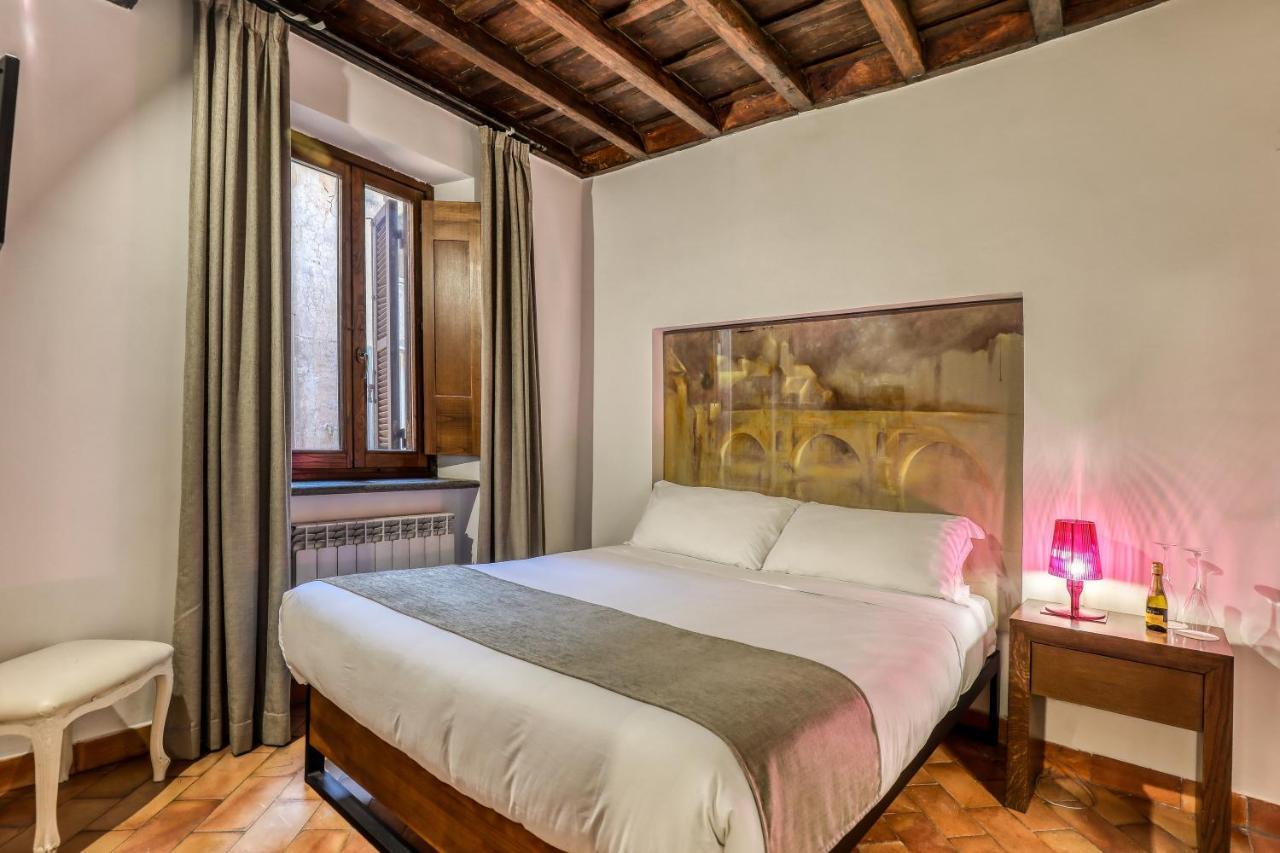 Luxury Navona Guest house 2*