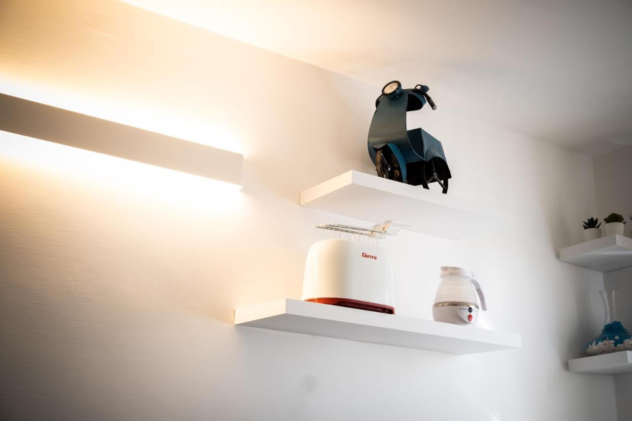 Apartment Romantic Tiny House Aventino Rome