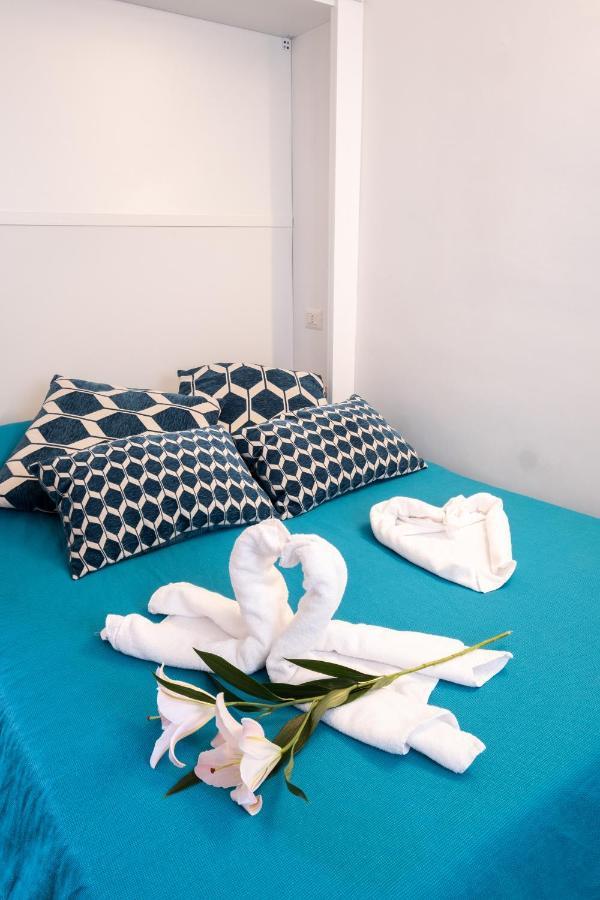 Romantic Tiny House Aventino Apartment Rome
