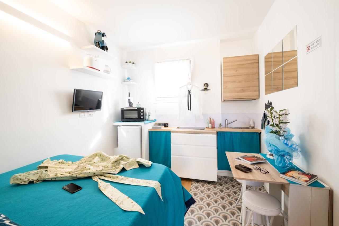 Apartment Romantic Tiny House Aventino Rome