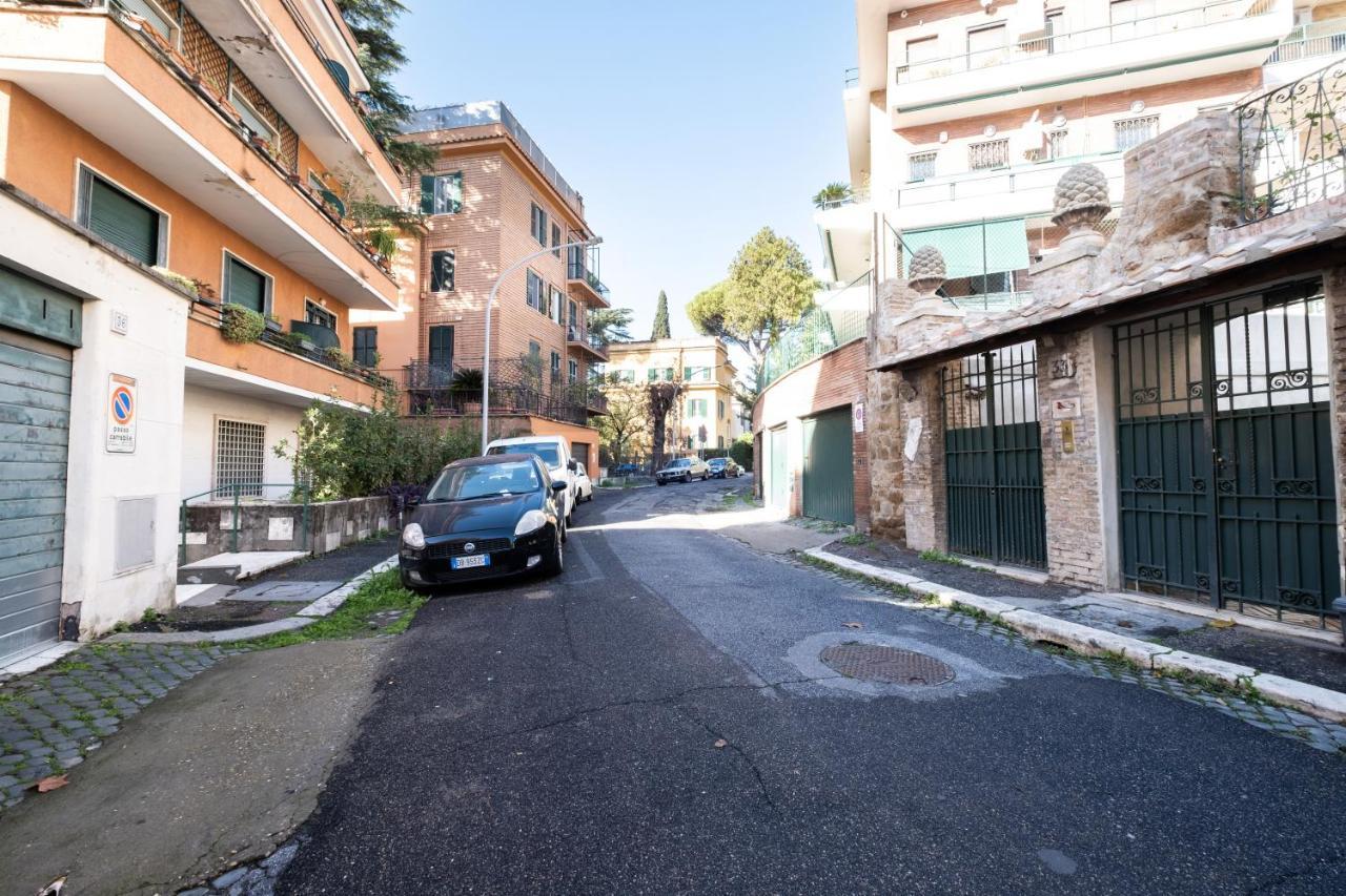 Romantic Tiny House Aventino Apartment Rome
