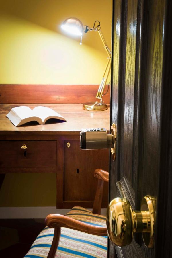 Apartment Vis Romae Luxury Rome