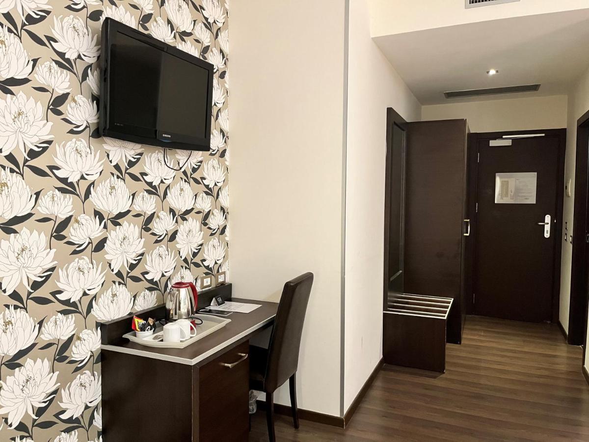 Hotel Catone District Rome