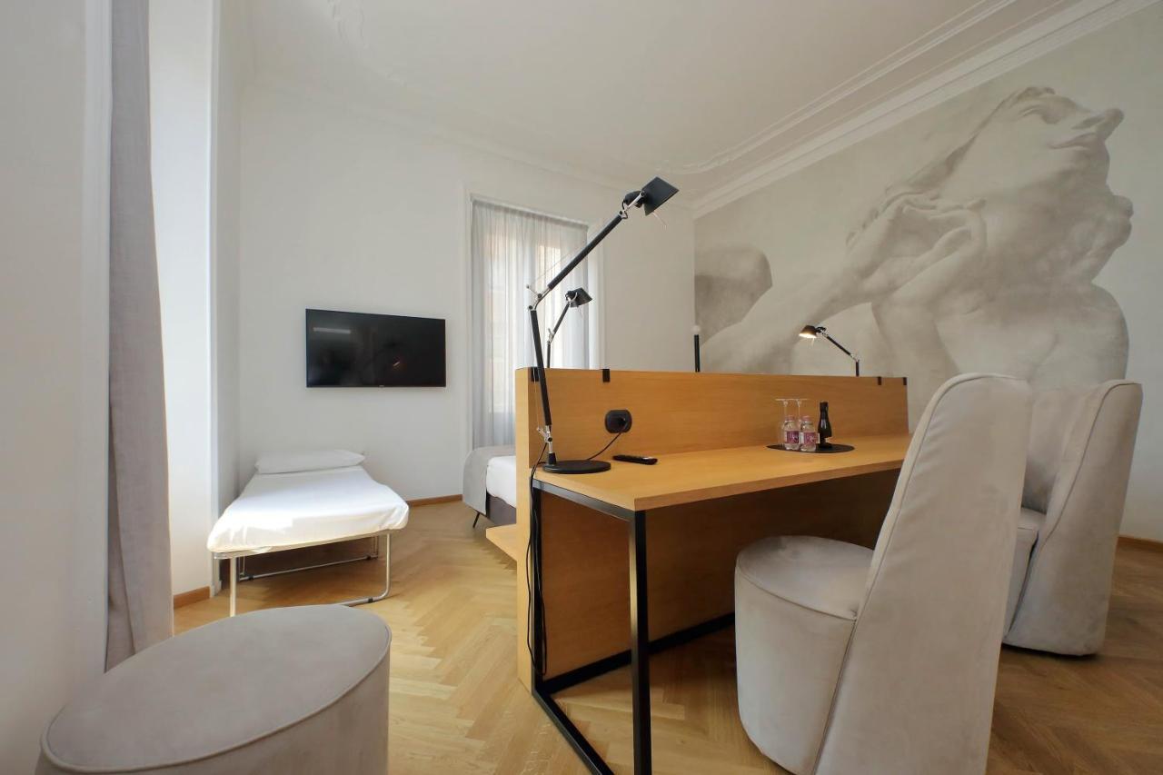 Guest house Youroom Abruzzi 3*