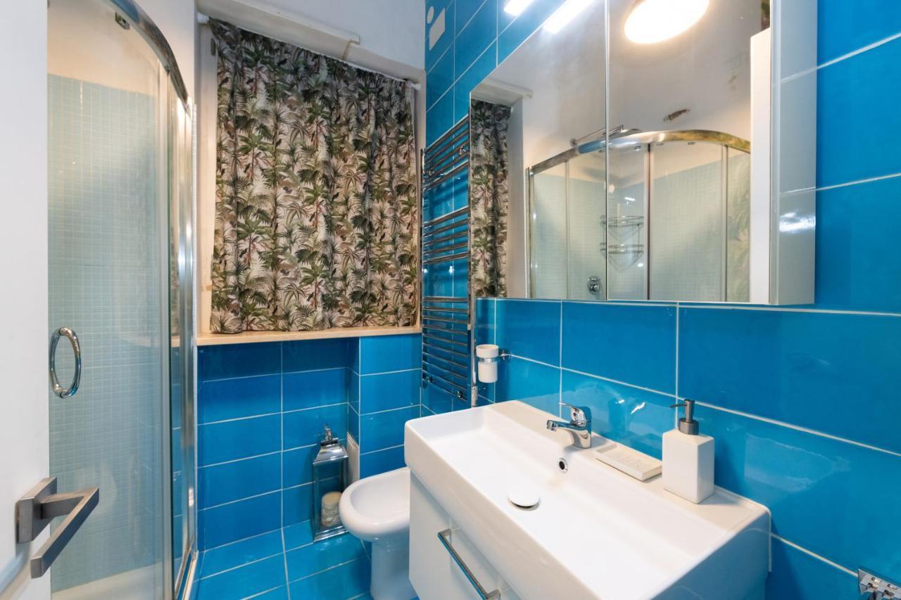 Casa Vegezio Near Vatican Museum And Metro Cipro Private Garden Check-in From 3 Pm To 10 Pm Roma