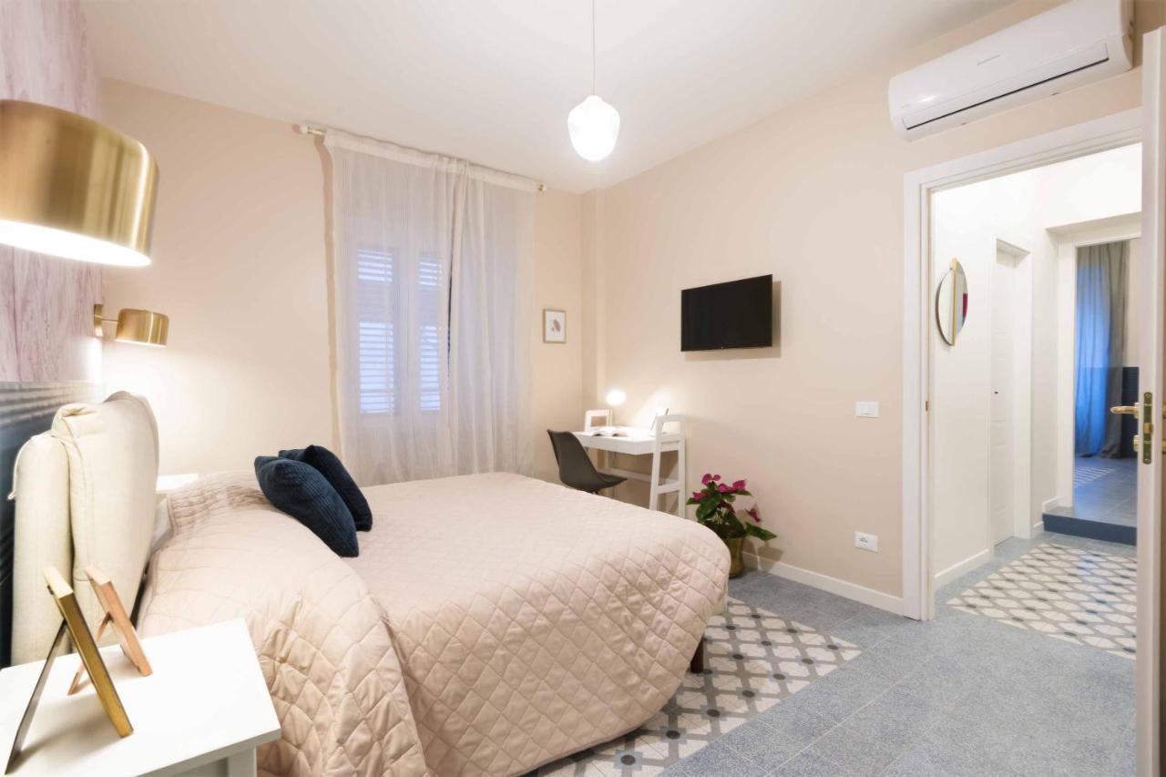 Apartment Vis Romae Luxury Rome