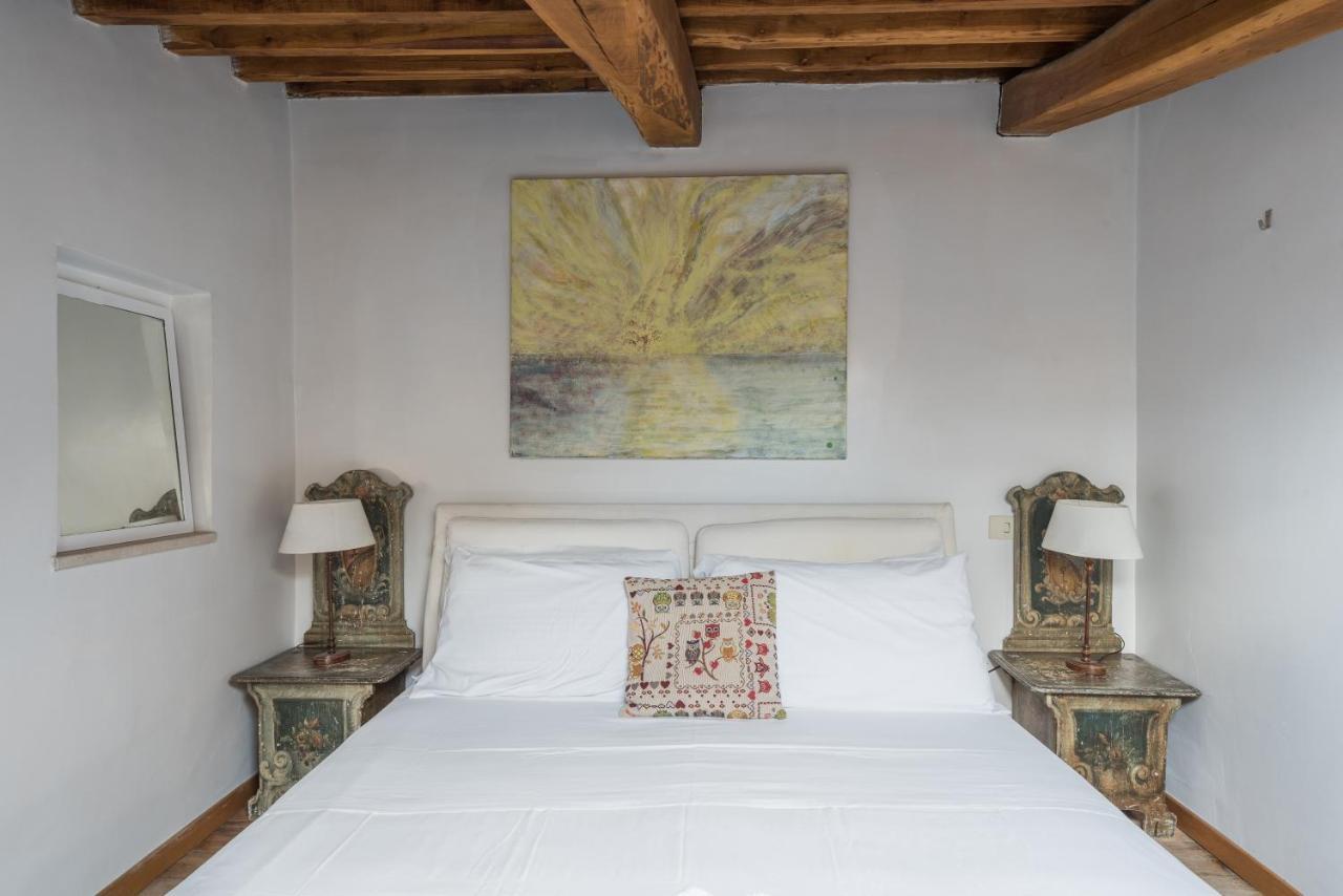 Appartamento Cozy Wooden Apt In Piazza Navona