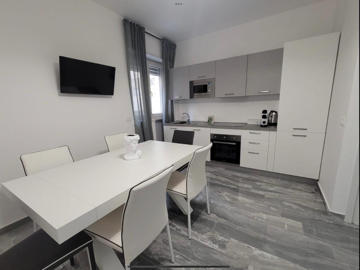 Apartment Vatican Inside *