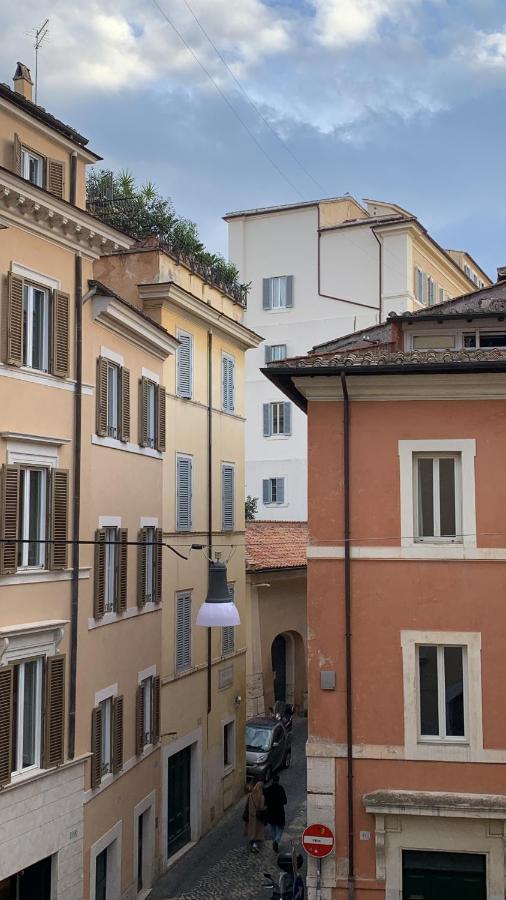 Celani Apartment *