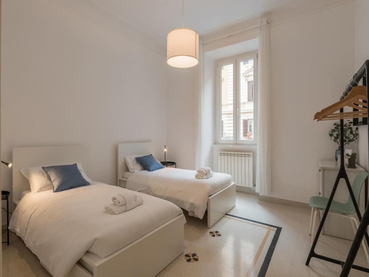 The Rent - Sunny Three-bedroom Near Ottaviano Metro Stop Rome