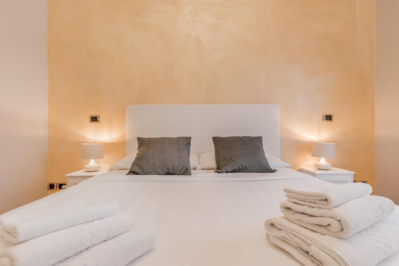 - Pietra Rome