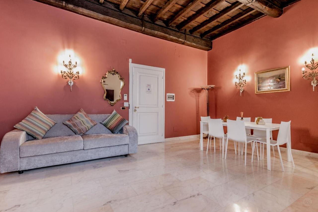 - Pietra Apartment Rome