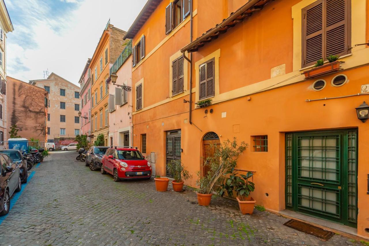 Art House Trastevere Luxury Apartment