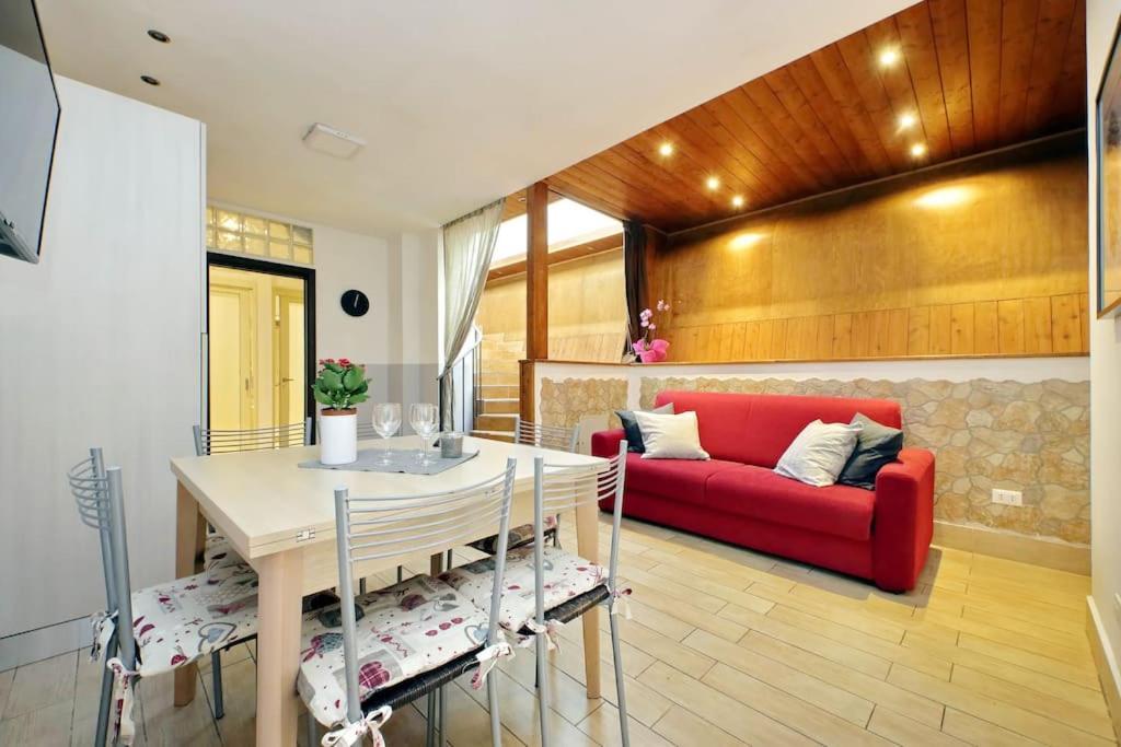 Vatican Spacious With Terrace Holiday home *