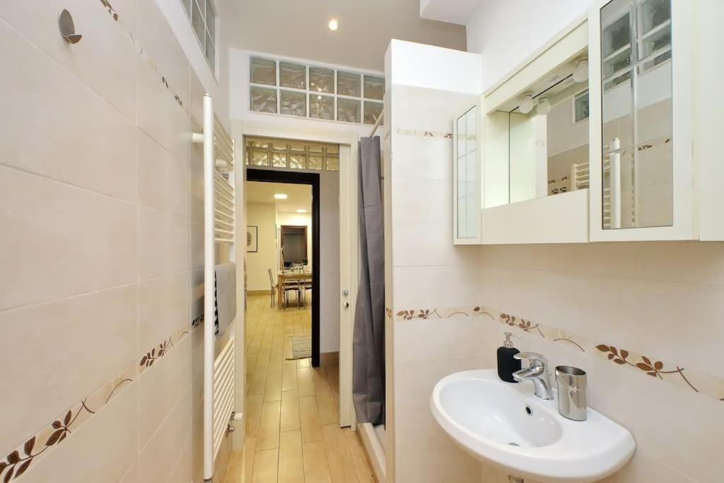 Vatican Spacious With Terrace Holiday home