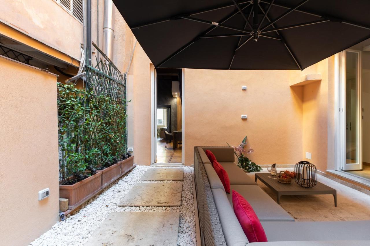 Apartment Iflat The Trevi View Rome