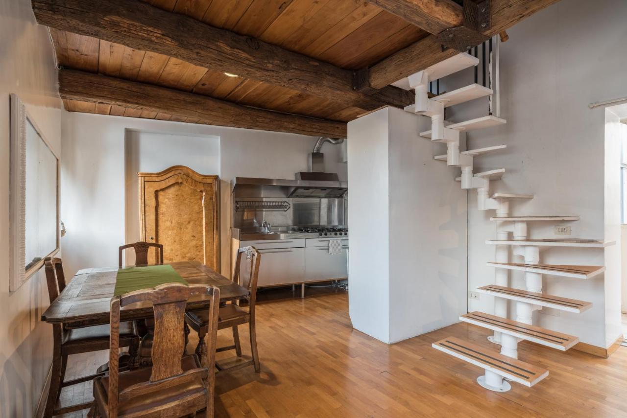 Appartamento Cozy Wooden Apt In Piazza Navona